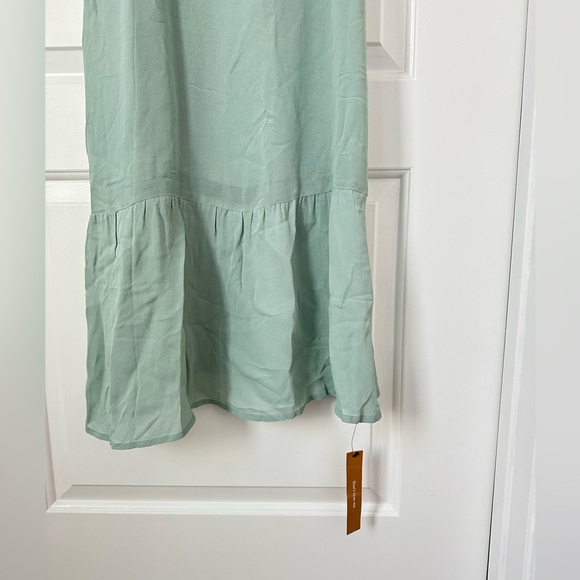 Reformation Nikita Dress - Picture 4 of 7